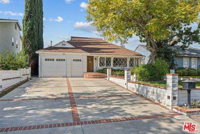 4511 Simpson Avenue Studio City, CA 91607