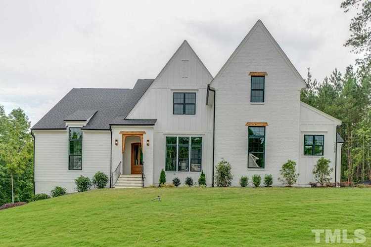 2208 Pierce Creek Circle Wake Forest, NC 27587