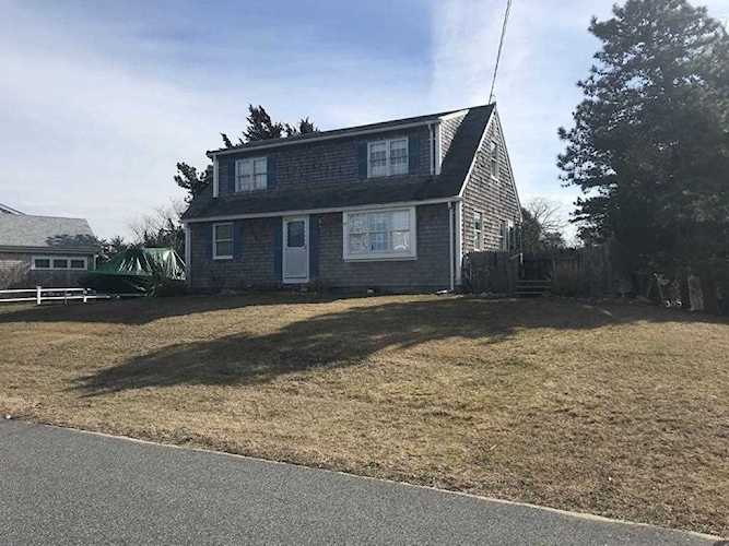 95 Waterside Dr Falmouth, MA 02556