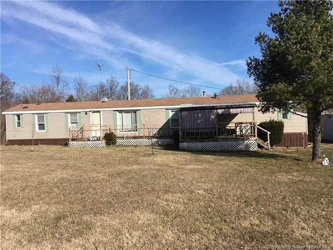 2128 N Highfill Chapel Rd Taswell, IN 47175