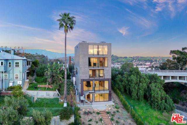 600 Park Row Drive Los Angeles, CA 90012