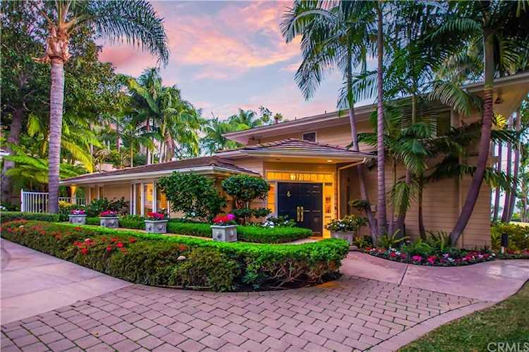 1672 La Loma Drive North Tustin, CA 92705