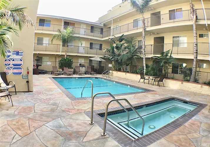 11044 Acama Street #107 Studio City, CA 91602