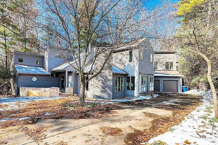 450 Huntington Dr Ann Arbor Township, MI 48104