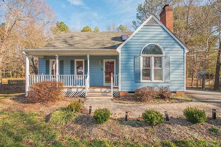 2418 Brookforest Rd Midlothian, VA 23112