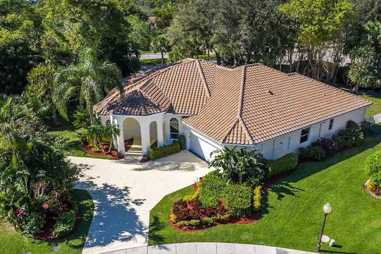 2835 NW 45Th Street Boca Raton, FL 33434