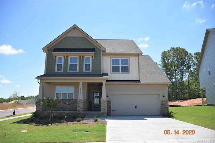 2028 Deep River Way Waxhaw, NC 28173