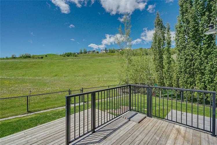 132 Chaparral Valley Terrace SE Calgary, AB T2X 0L9