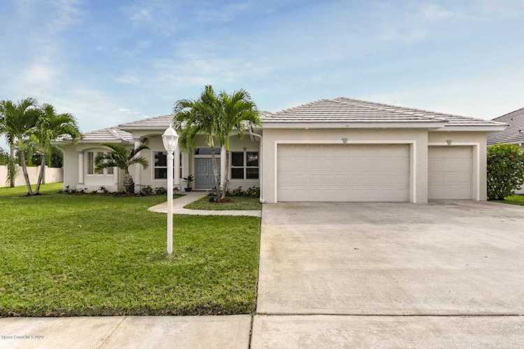 101 Wakefield Drive Indian Harbour Beach, FL 32937
