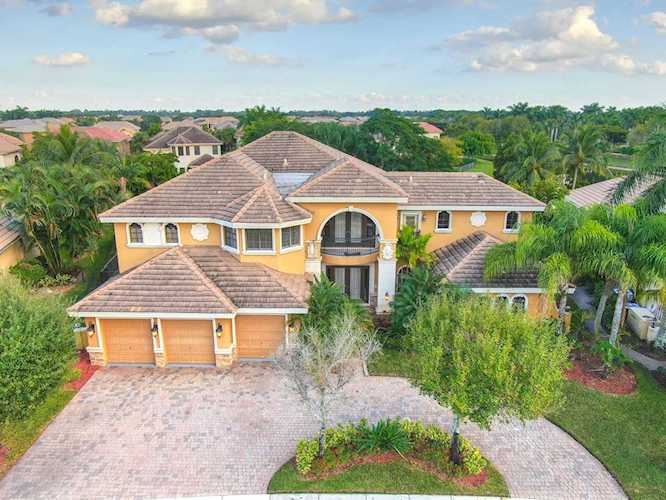 10766 Versailles Boulevard Wellington, FL 33449