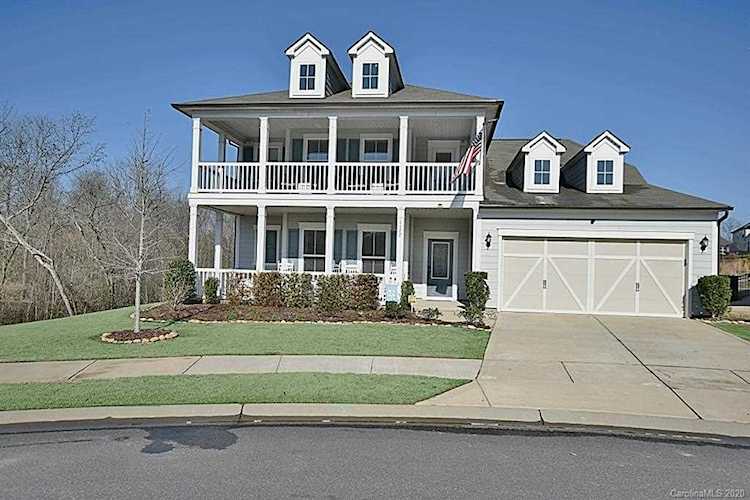1122 Crescent Moon Dr Fort Mill, SC 29715