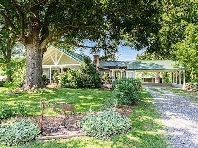 43 Eller Ford Rd Weaverville, NC 28787