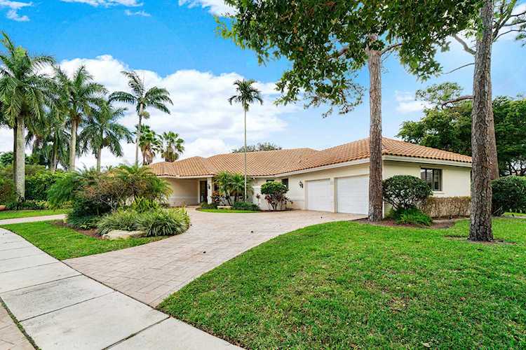 4235 Saint Charles Way Boca Raton, FL 33434