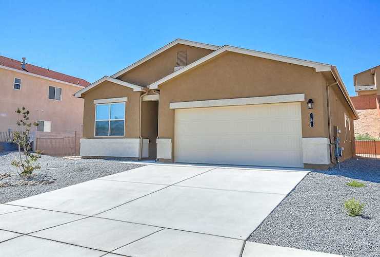 18 Hermanos Loop Los Lunas, NM 87031