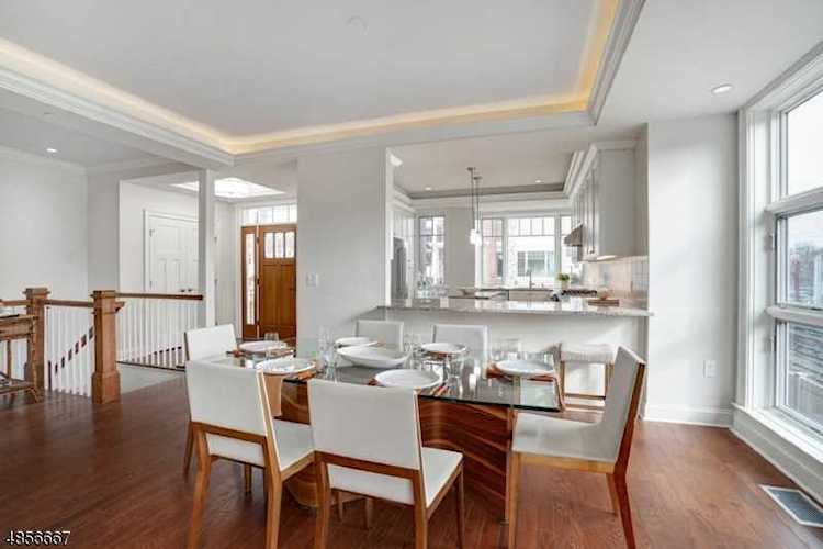 82 Franklin Pl Unit 10 Summit, NJ 07901