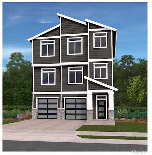 108 Blackfish Ct Bremerton, WA 98310