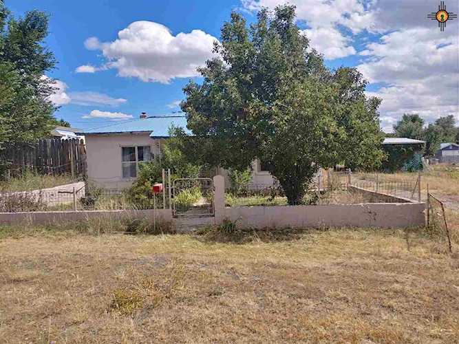 806 Cimarron Ave Springer, NM 87447
