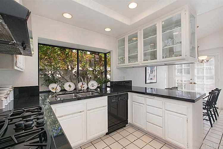 3956 Caminito Terviso San Diego, CA 92122