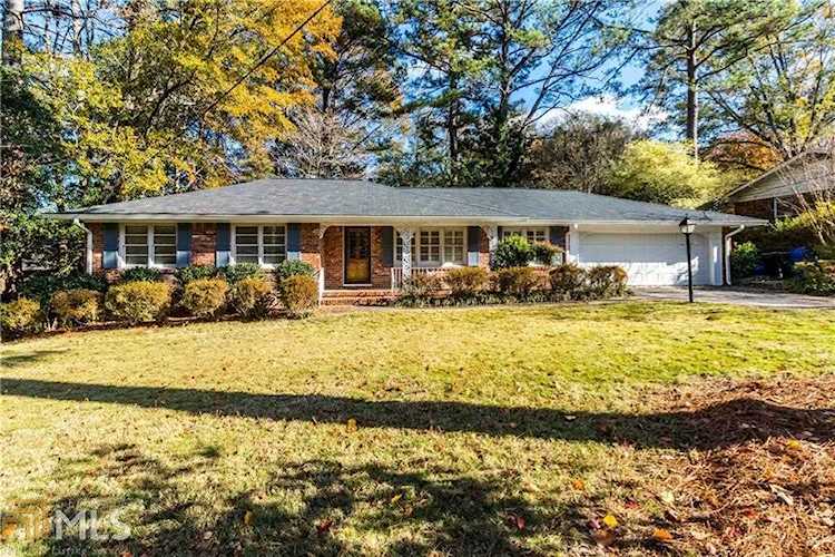 2001 Hollidon Rd Decatur, GA 30033