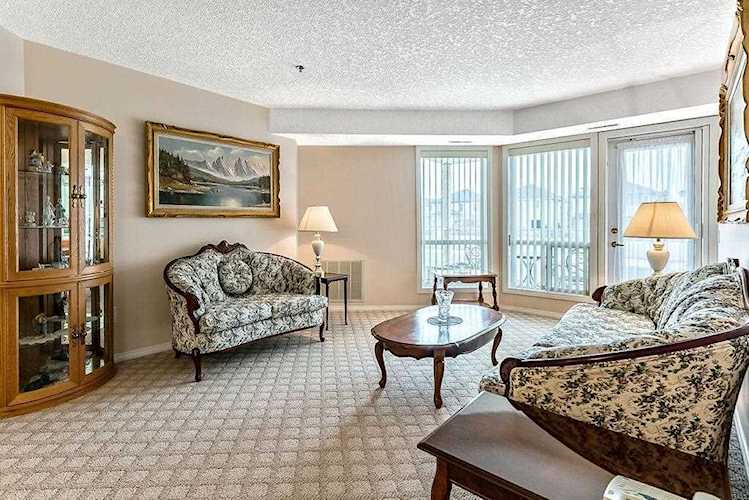 1818 Simcoe Boulevard SW #1204 Calgary, AB T3H 3L9
