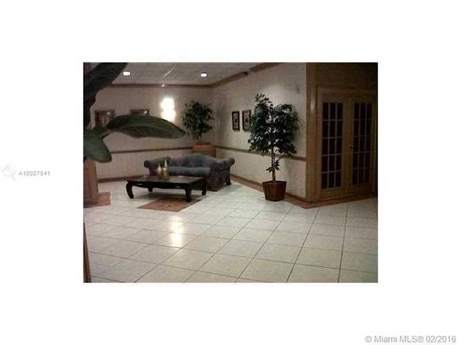 2750 NE 183 St #707 Aventura, FL 33160