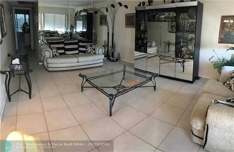 3105 Oakridge V #3105 Deerfield Beach, FL 33442