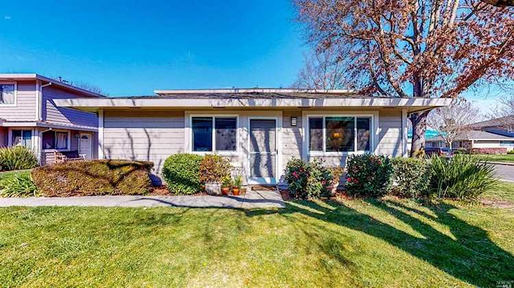 21 Modoc Place Novato, CA 94947