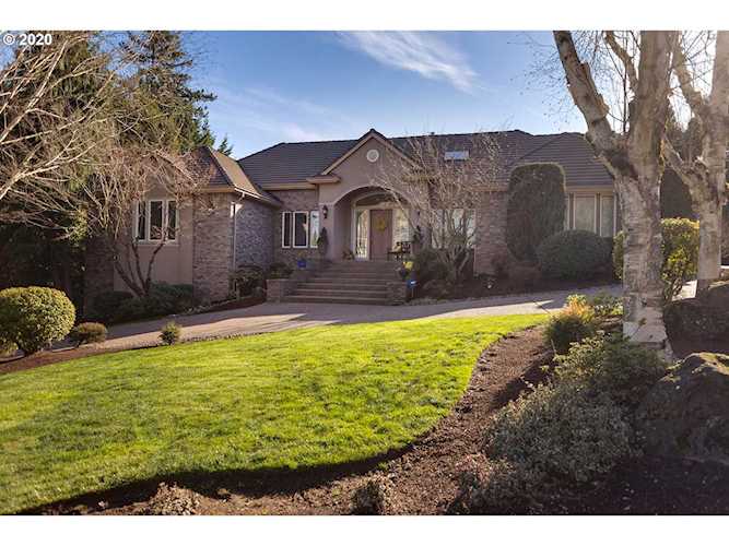 18820 Green Bluff Dr Lake Oswego, OR 97034