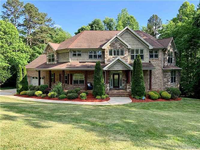 586 Presbyterian Rd Mooresville, NC 28115