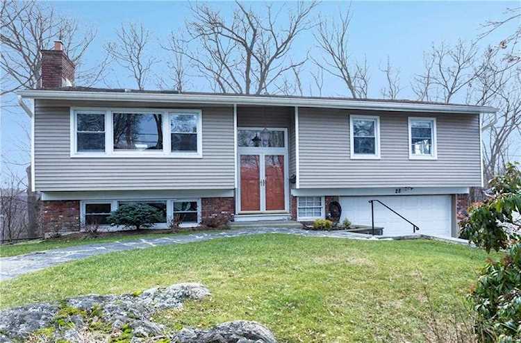 28 Chestnut Ridge Way Greenburgh, NY 10522