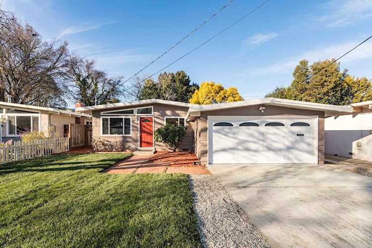 33 Lorelei Lane Menlo Park, CA 94025