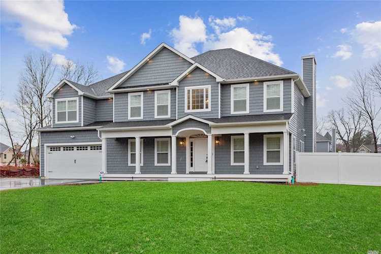 10 Tobey Place E. Northport, NY 11731 | MLS 3183834 Photo 1