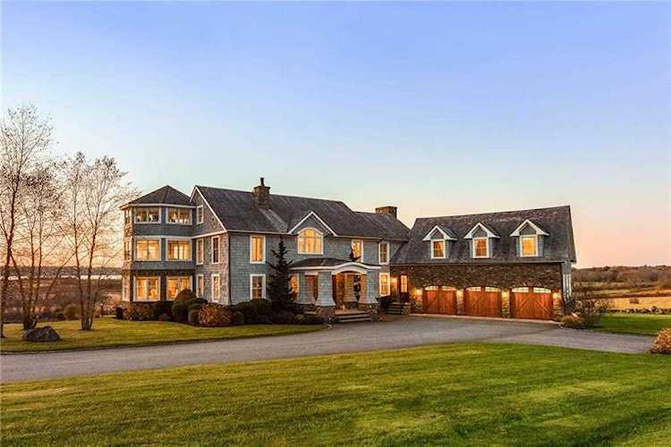 85 Nonquit LANE Tiverton, RI 02878