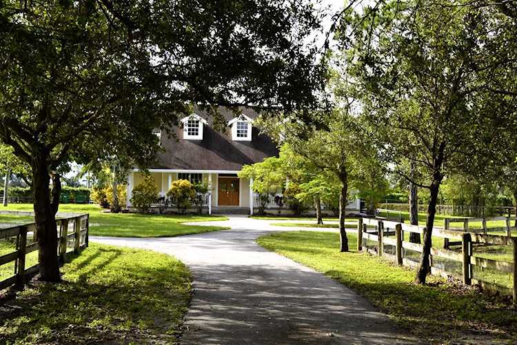 12284 Indian Mound Road Wellington, FL 33449