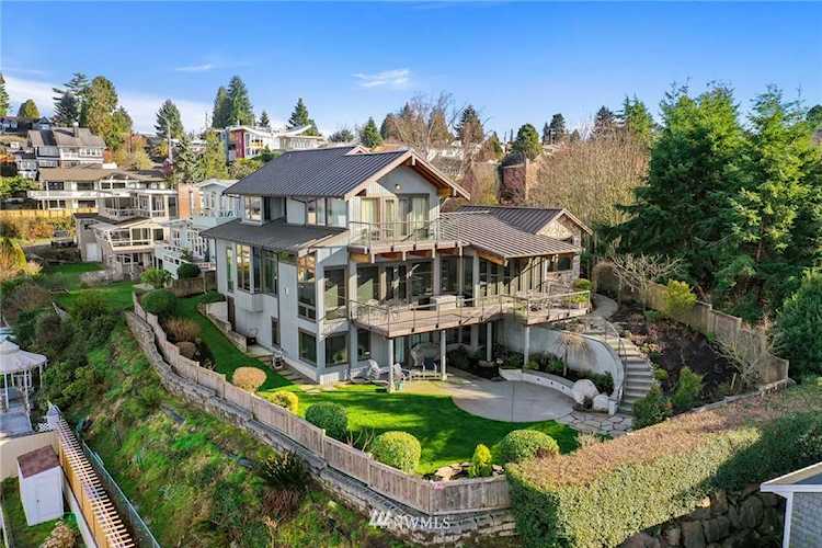 2120 NW 97th St Seattle, WA 98117