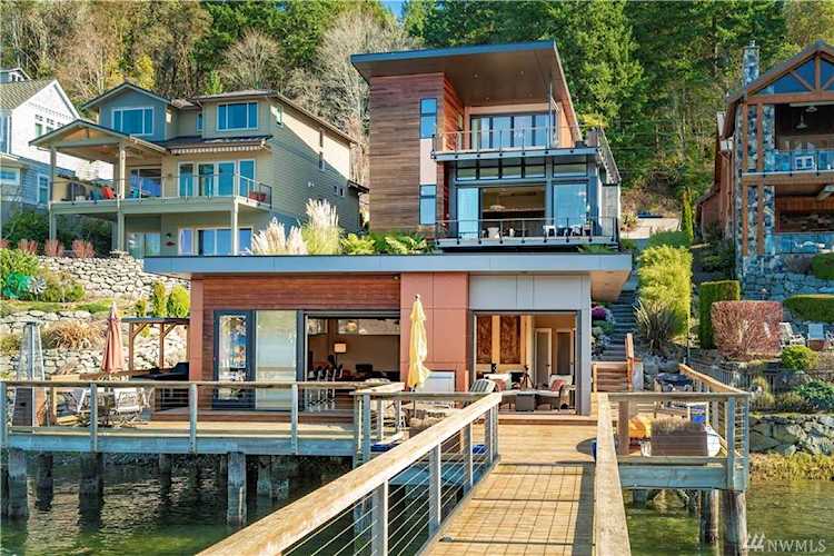 8412 Goodman Dr W Gig Harbor, WA 98332