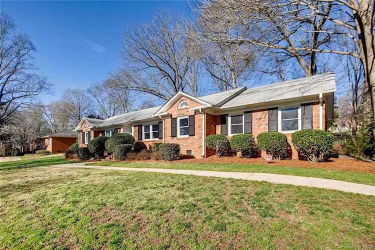 6300 Gaywind Dr Charlotte, NC 28226