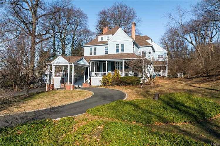 43 Langdon Ave Greenburgh, NY 10533