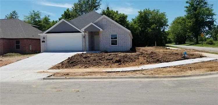 3224 Barbara Bird St Springdale, AR 72764 | MLS 1140018 Photo 1