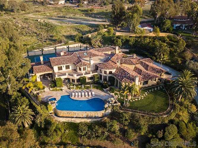 16443 Top O Crosby San Diego, CA 92127