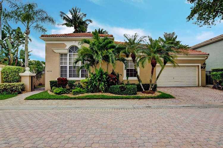4254 NW 66Th Place Boca Raton, FL 33496
