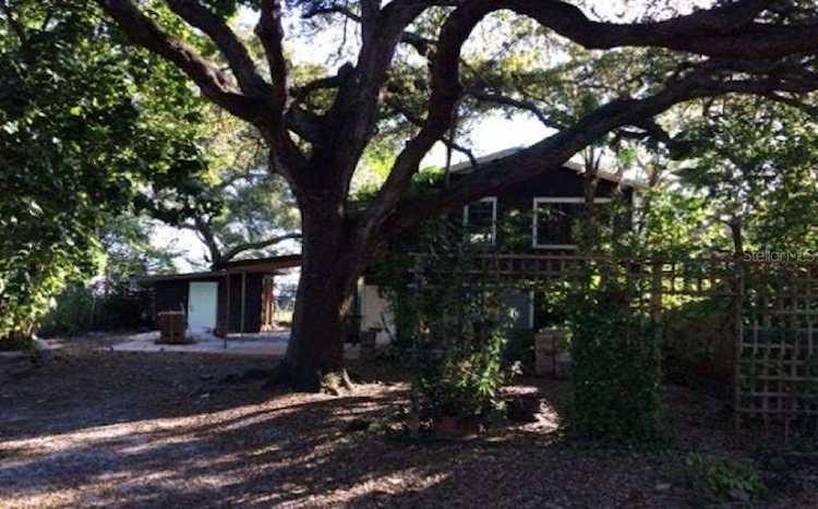 1824 Gillespie Avenue Sarasota, FL 34234