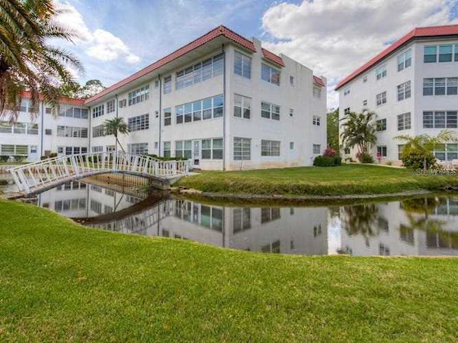100 El Camino Drive Winter Haven, FL 33884