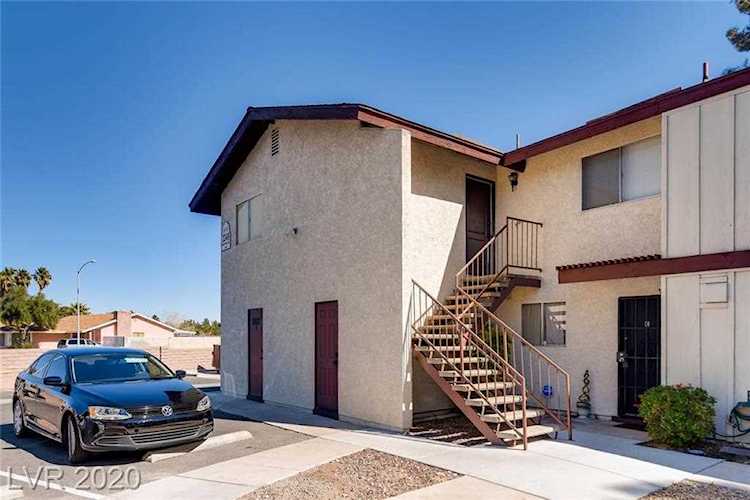 2349 Wooster Circle #C Las Vegas, NV 89108