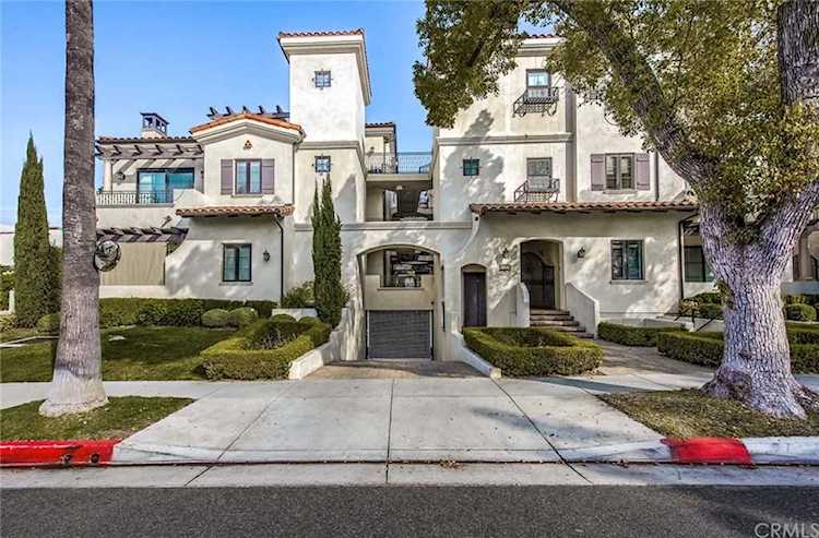 341 W California Avenue #104, Glendale, CA 91203 | MLS# PW20036743 | condo for sale Photo 1