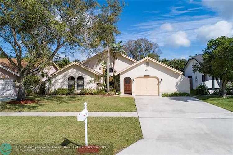 22392 Swordfish Dr Boca Raton, FL 33428