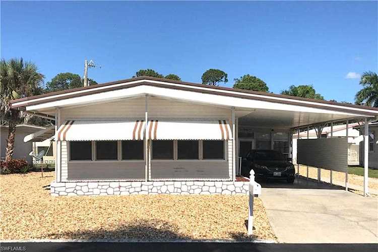 189 Overland Trl North Fort Myers, FL 33917 | MLS 219074870 Photo 1