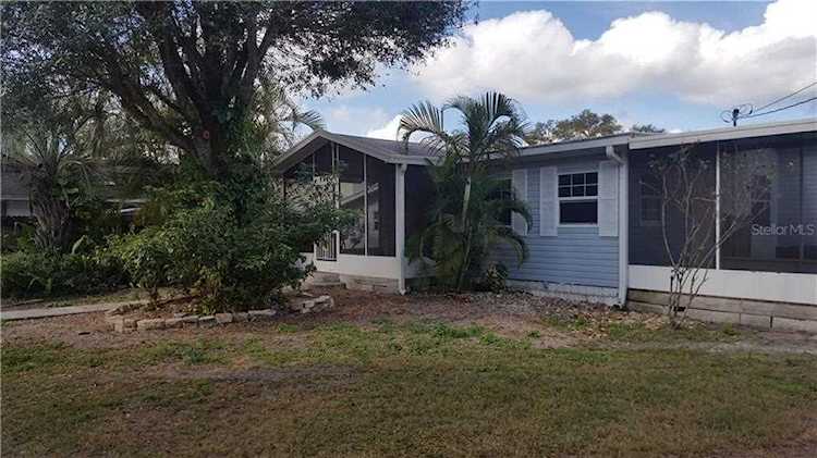 909 SW Oak Street Ruskin, FL 33570