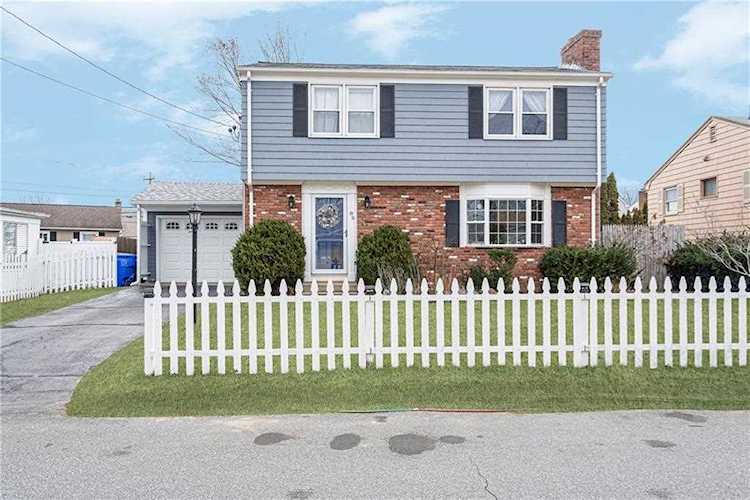 89 Tryon AV East Providence, RI 02916