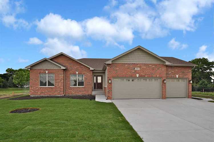 418 Andover Dr Oswego, IL 60543